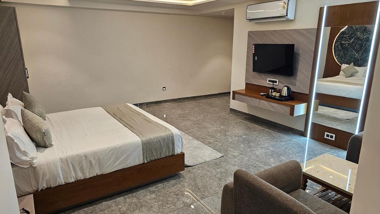 Rds Hotel 阿穆达巴 外观 照片