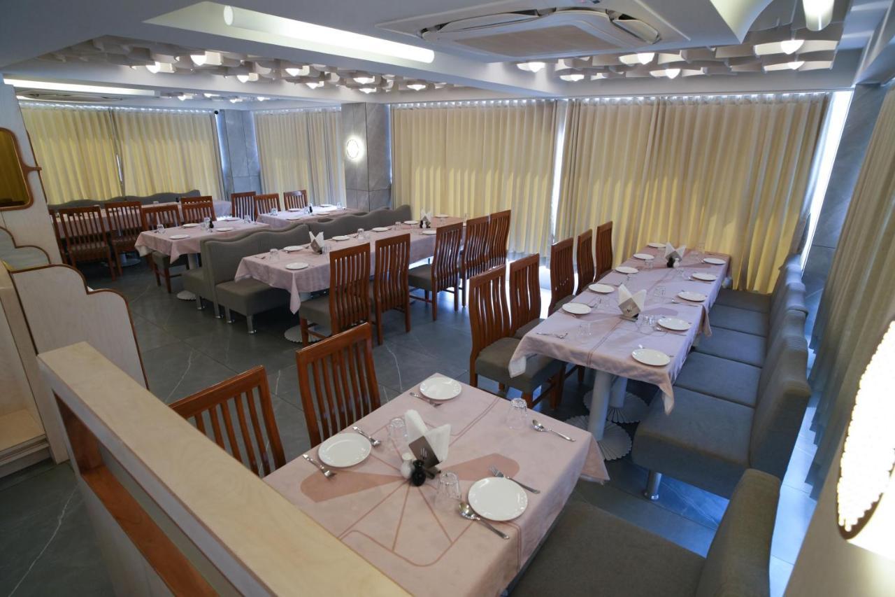 Rds Hotel 阿穆达巴 外观 照片