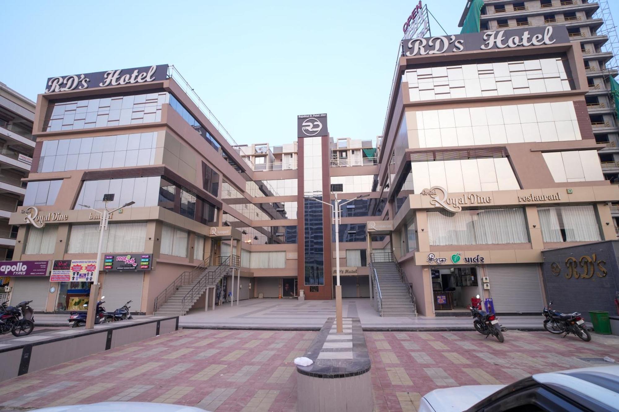 Rds Hotel 阿穆达巴 外观 照片