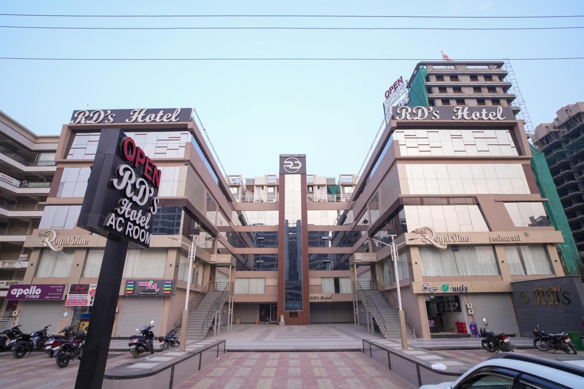 Rds Hotel 阿穆达巴 外观 照片