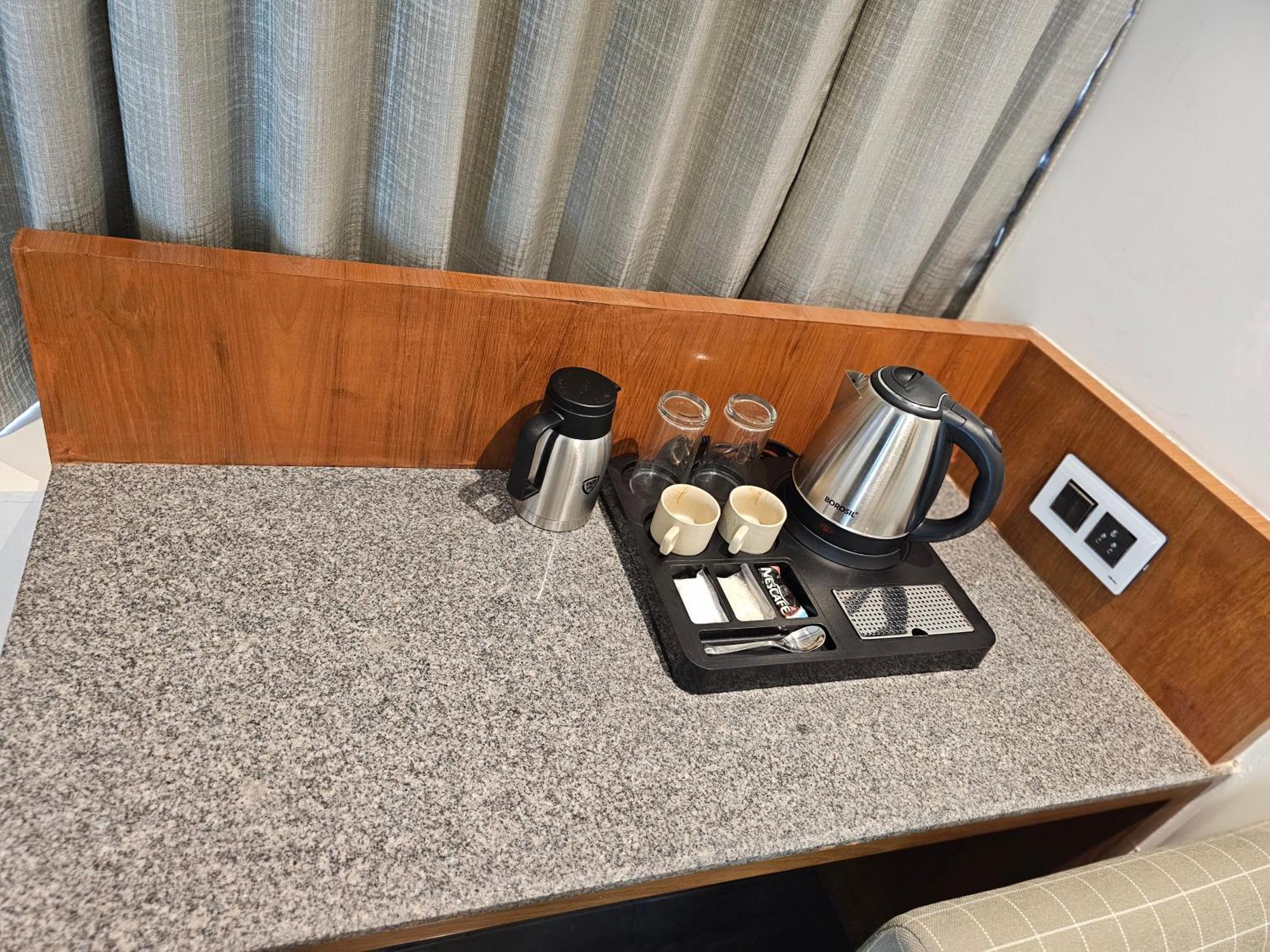 Rds Hotel 阿穆达巴 外观 照片
